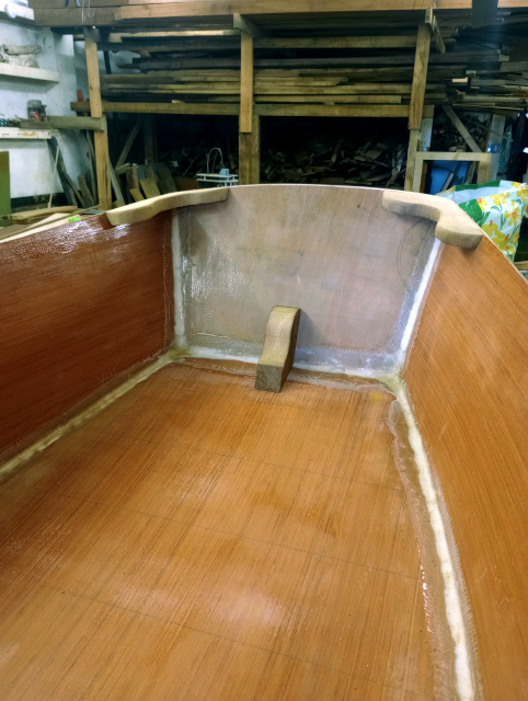 tender build towing eye knee